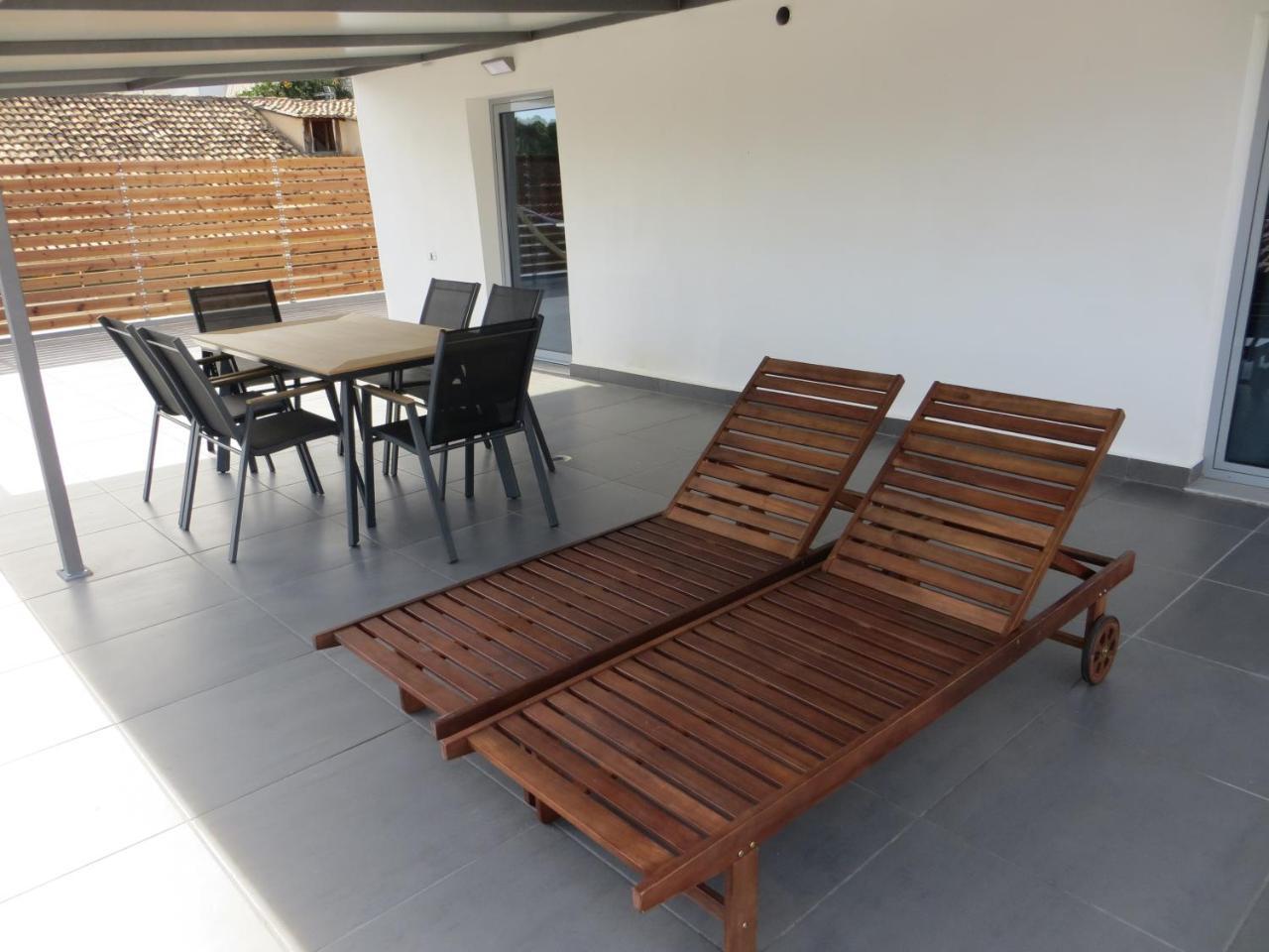 Leonidaion Guesthouse Ancient Olympia Exteriör bild Outdoor furniture